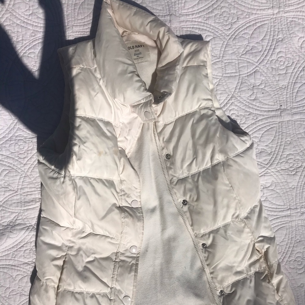 Old Navy Puffer Vest